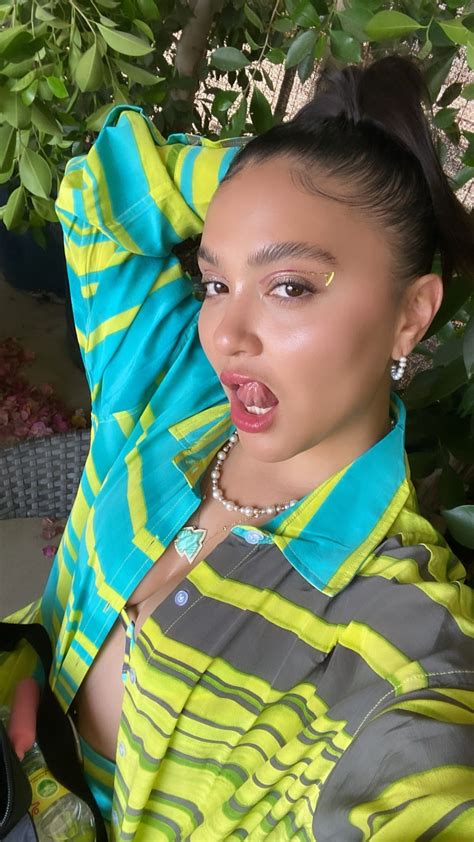 Stella Hudgens (@stellahudgens) • Instagram photos and videos.